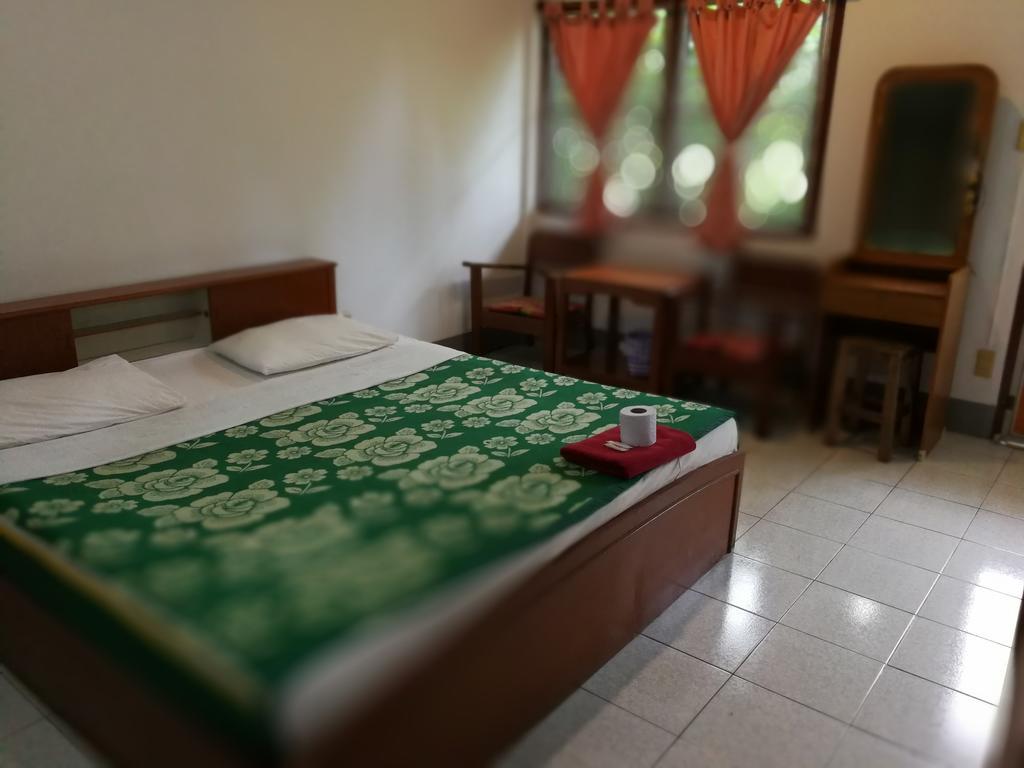 Baan Bua pensión Chiang Rai Exterior foto
